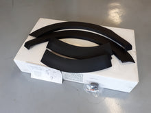 Juego de molduras delanteras pasos de rueda Renault Kadjar 8201589155