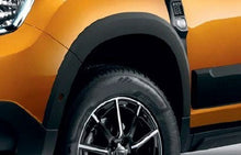 Juego de 4 protecciones de Pasos de Ruedas Dacia Duster II (2018-2024) original de Renault con sensores 8201713013  o sin sensores 8201698594 - MLBMOTOR