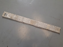 Embellecedor de maletero cromado Renault Clio V (2019-2025) Original 8201716234