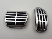 JUEGO DE PEDALES RENAULT ARKANA, CAPTUR II CLIO V DUSTER II AUTOMATICO ORIGINALES SPORT PEDALIER 8201720785 - MLBMOTOR