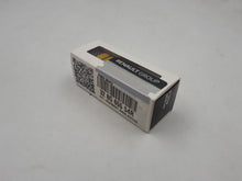 Palanca de velocidades del volante con cambiador e-pop amarillo flash Renault 4 E-tech.