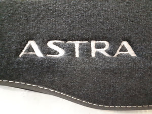 Juego de Alfombras tacto suave terciopelo negro Velour para Opel Astra K, 39056505 Originales Opel 1723185