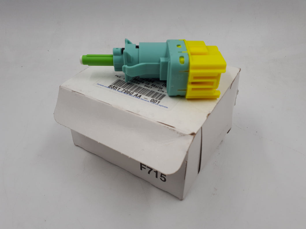 ORIGINAL FIAT AND ALFA ROMEO brake light switch 50512681