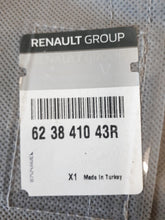 Embellecedor delantero de Rejilla negro Renault Clio V desde 2019 a 2025 OEM 623841043R