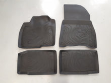 Set de 4 alfombrillas de goma originales Dacia Duster III (2024-2025) para motor TCE 130