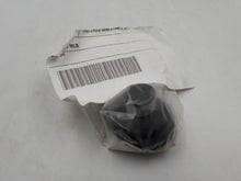Soporte fijacion tapa motor Original Renault y Dacia 7701056972 Nuevo a estrenar
