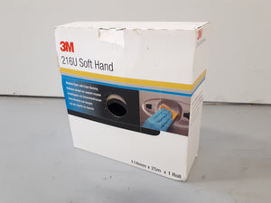 Papel de Lijar en rollo con soporte de espuma 3M 216U Soft hand 114mm por 25 metros.