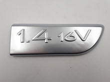 Logo emblema monograma 1.4  16V Renault Megane II. Scenic 2 (2002-2008) Original 8200209146