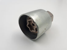 Juego de 4 tornillos antirrobo negros M14 para  llantas Renault Espace, Austral y Rafale 8201724189 - MLBMOTOR