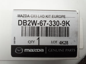 Pareja de escobillas limpia parabrisas delantero originales Mazda CX3