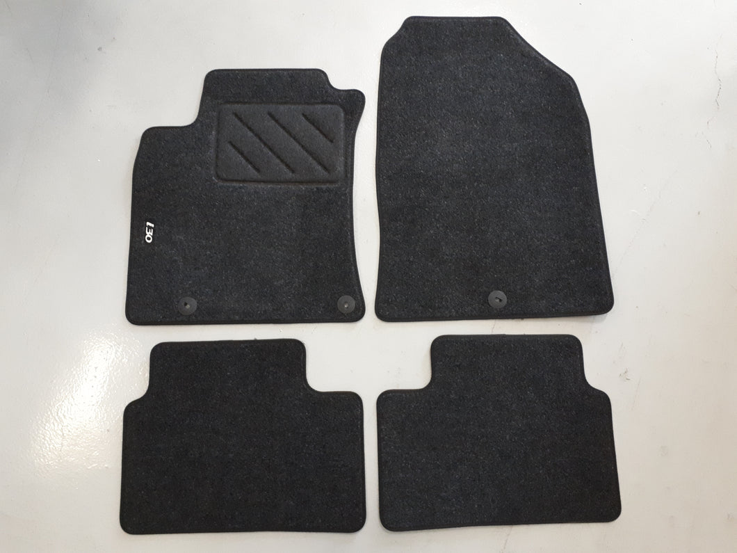Juego de 4 alfombrillas originales de Hyundai I30 2016-2025 a medida.