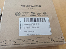 Logo emblema delantero Seat Arona, León IV KL Original OEM con daños