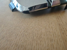 Logo emblema delantero Seat Arona, León IV KL Original OEM con daños