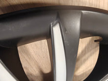 4 Tapacubos Originales de Renault y Dacia de 16" Nadi bicolor negro y gris.Outlet