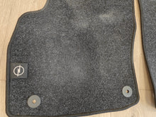 Juego de Alfombras Originales GM OPEL Astra H, GTC Tourer (2004-2009) 93165262 Usadas - MLBMOTOR