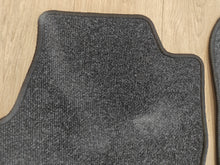 Juego de Alfombras Originales GM OPEL Astra H, GTC Tourer (2004-2009) 93165262 Usadas - MLBMOTOR
