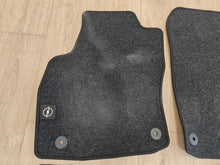 Juego de Alfombras Originales GM OPEL Astra H, GTC Tourer (2004-2009) 93165262 Usadas - MLBMOTOR