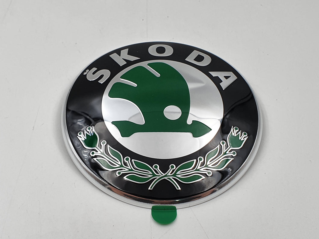 Logo Emblema Rejilla Skoda Octavia Fabia Rapid Superb Yeti Original 3U0853621 BMEL - MLBMOTOR
