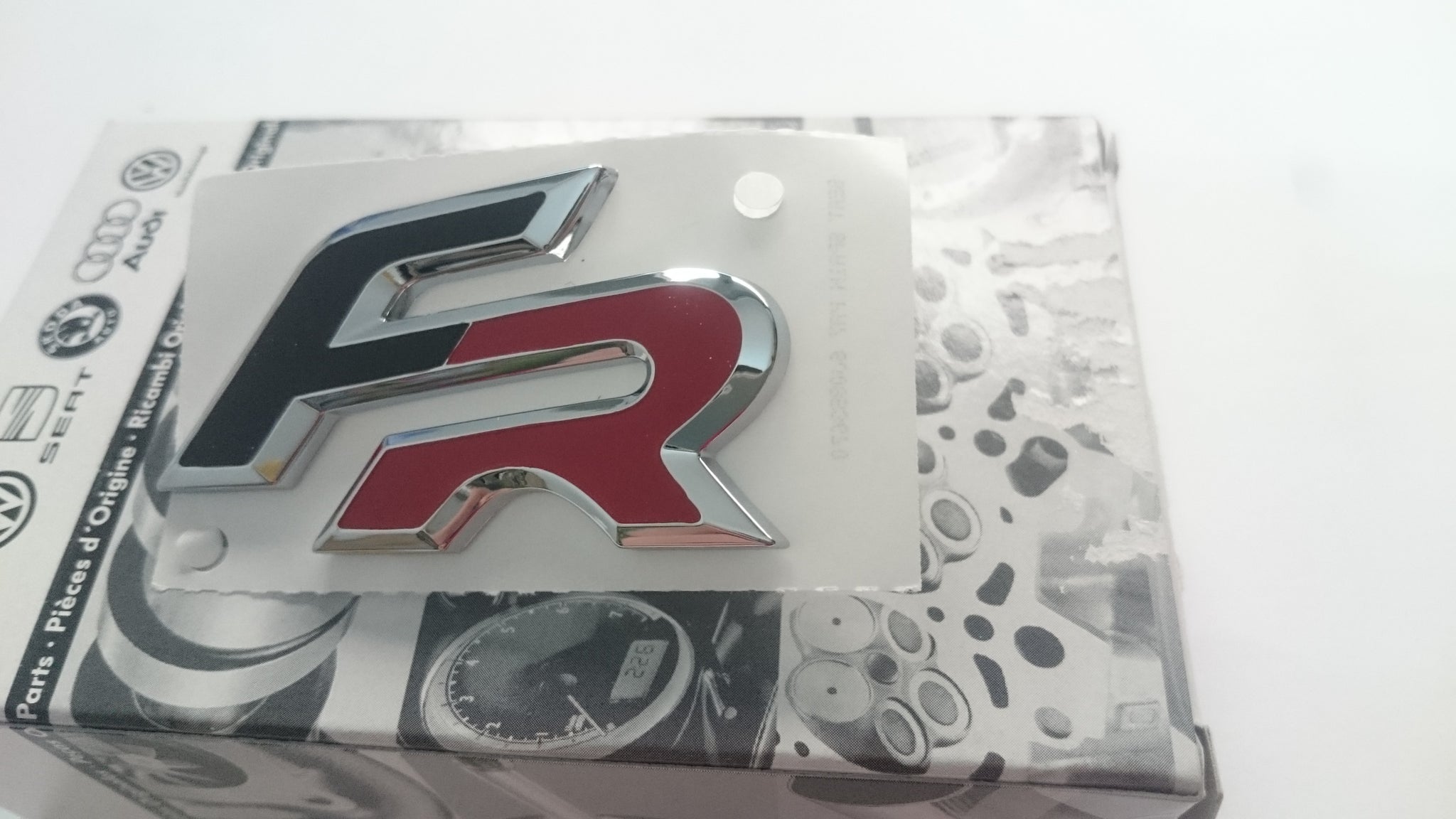 Adesivo FR4 Seat Formula Racing - Scritta Posteriore Grigio Metallizzato Opaco - Foto 8